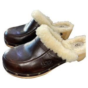 UGG Kalie Brown Leather Wooden Clog with Sheepskin Lining Size 8